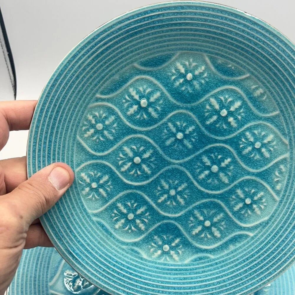 Vintage Set Pier 1 Turquoise Plate Crackle Pattern Stoneware Salad 8.5” And 11”